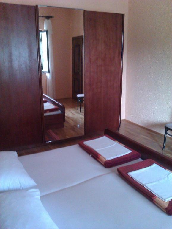 Roza Guest House Senj  Rum bild